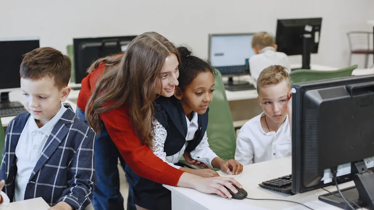 How Technology Education Classes Enhance Practical Learning